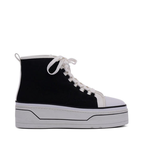 D'Amelio Footwear | Stand Out with the Eyekonn Sneaker - Black & White ...